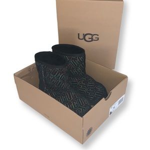 UGG Logo Toddler Girl Boots Size 10